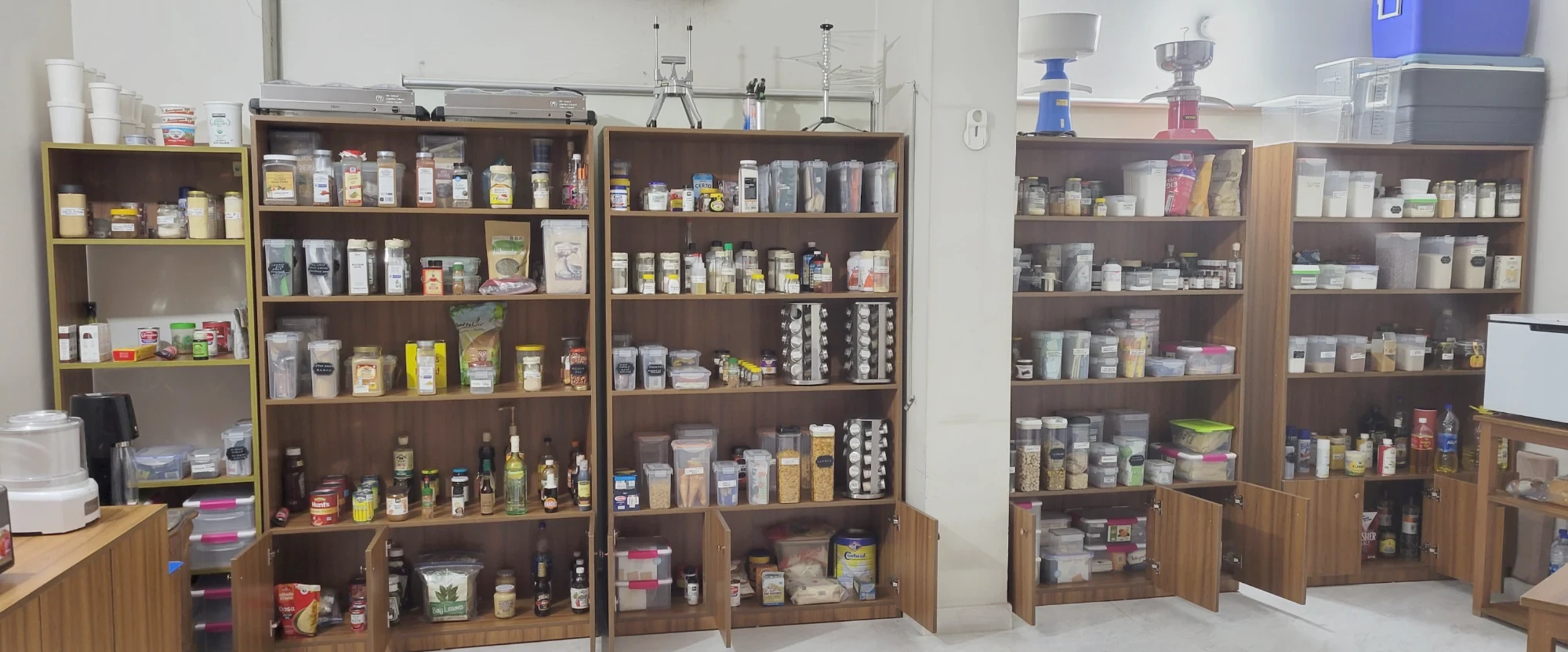 Climate-controlled ingredient storage